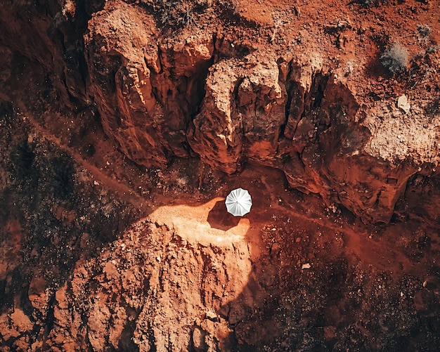 Fascinante scoperta di un minerale su Marte potrebbe rivelare tracce di vita antica