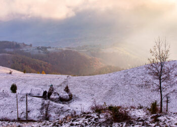 Beautiful colourful landscape between autumn and winter in Bran - Tropicalizzazione del Mediterraneo: meteo e clima completamente cambiati