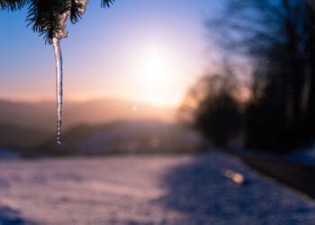 6830990 - Meteo weekend: vento freddo, pioggia e neve, ma non per tutti