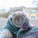 Cozy winter days time: a white alarm clock wrapped in a knitted - Meteo: Confermata l’irruzione artica, le date da sapere