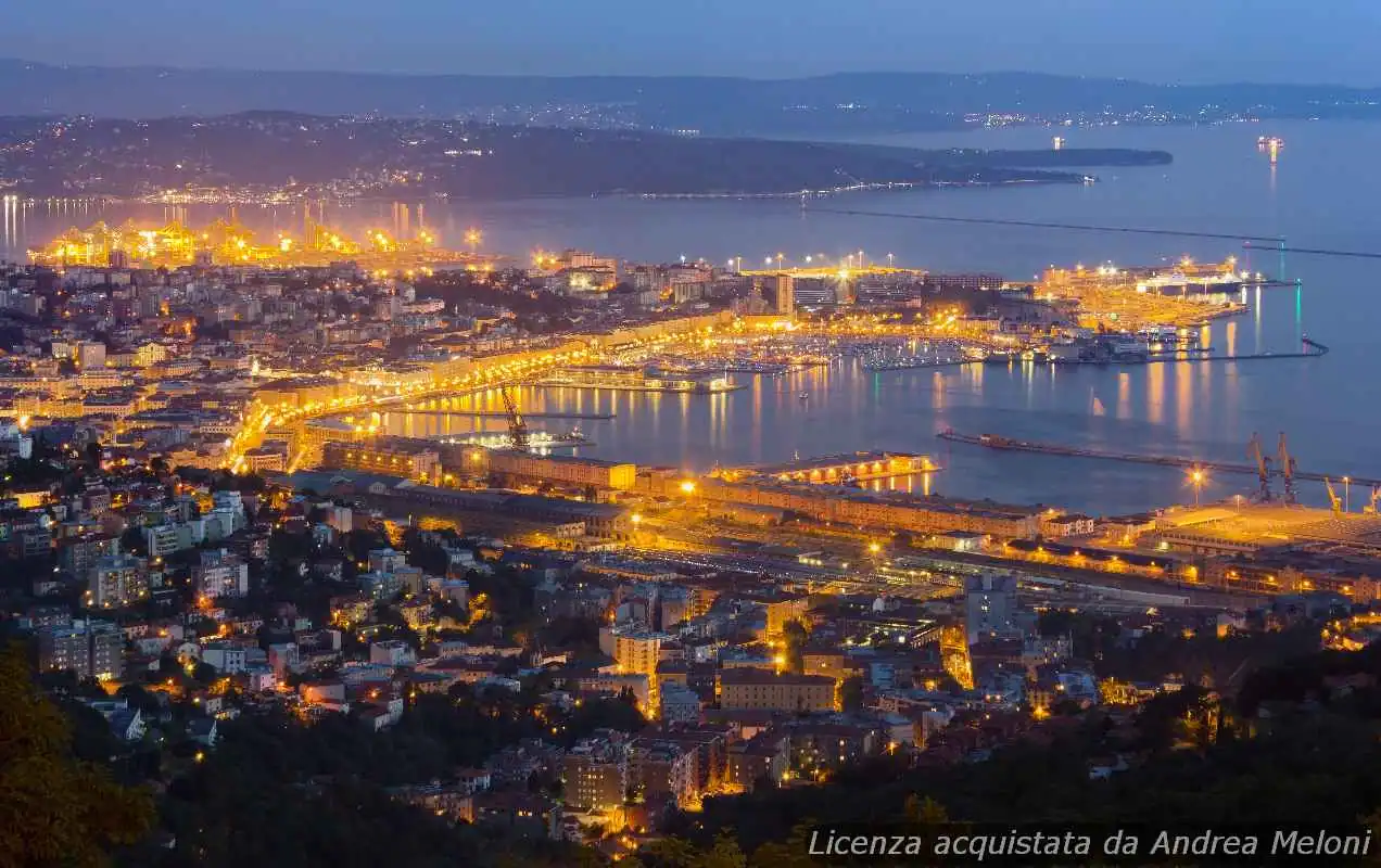 meteo-trieste:-domani-nuvolosita-intensa,-seguita-da-piogge-e-vento-intermittente - Meteo: si spacca il Vortice Polare, NEVE anche a ROMA entro 10-12 giorni