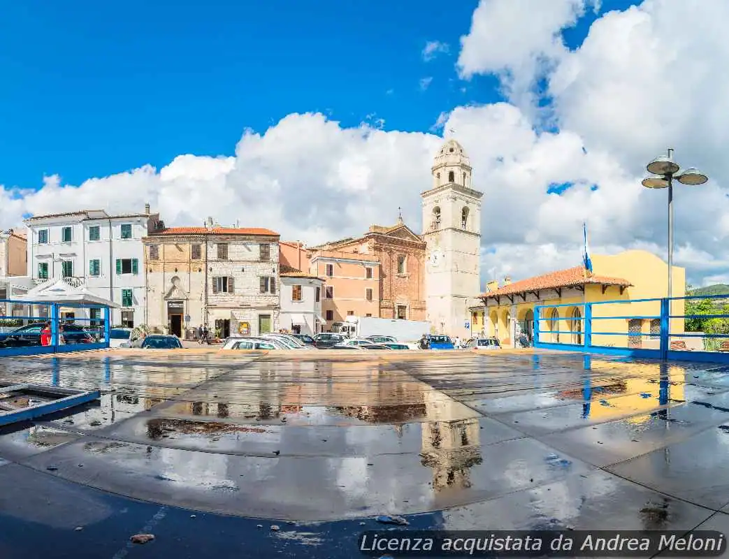 meteo-ancona:-domani-nuvoloso-con-pioviggine,-successivamente-schiarite-e-vento - Meteo Trento: sereno domani, successivamente ventoso con schiarite