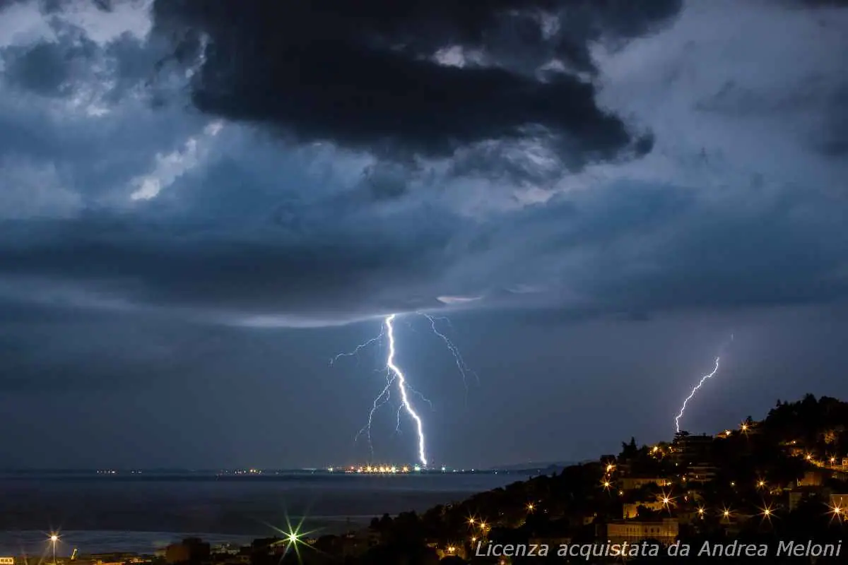 meteo-trieste:-sereno-e-ventoso,-cambiamenti-nuvolosi-in-arrivo - Meteo Trieste: Sereno e Ventoso, Cambiamenti Nuvolosi in Arrivo